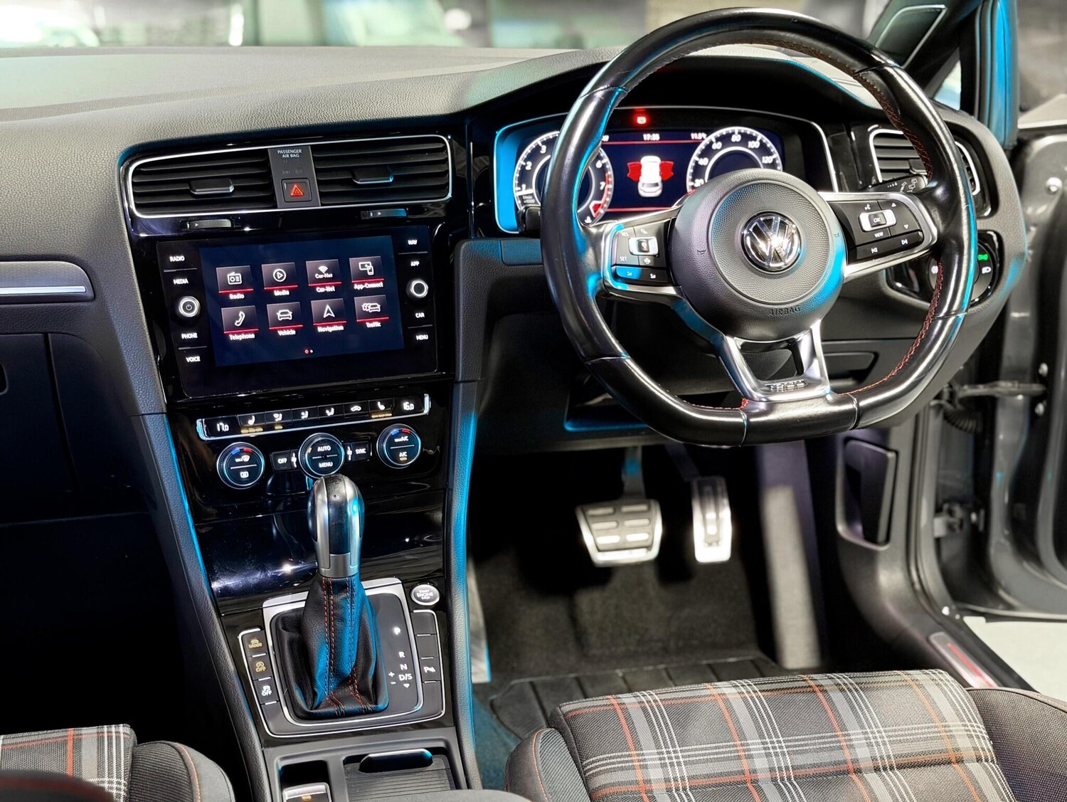 Used Volkswagen Golf 2019 for sale - 76251065: Photo 13