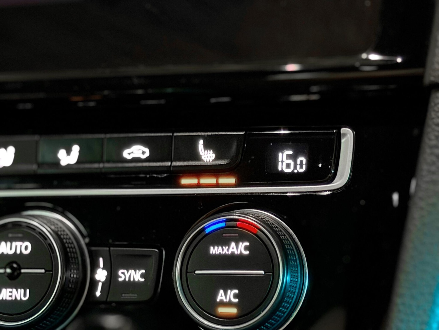 Used Volkswagen Golf 2019 for sale - 76251065: Photo 32