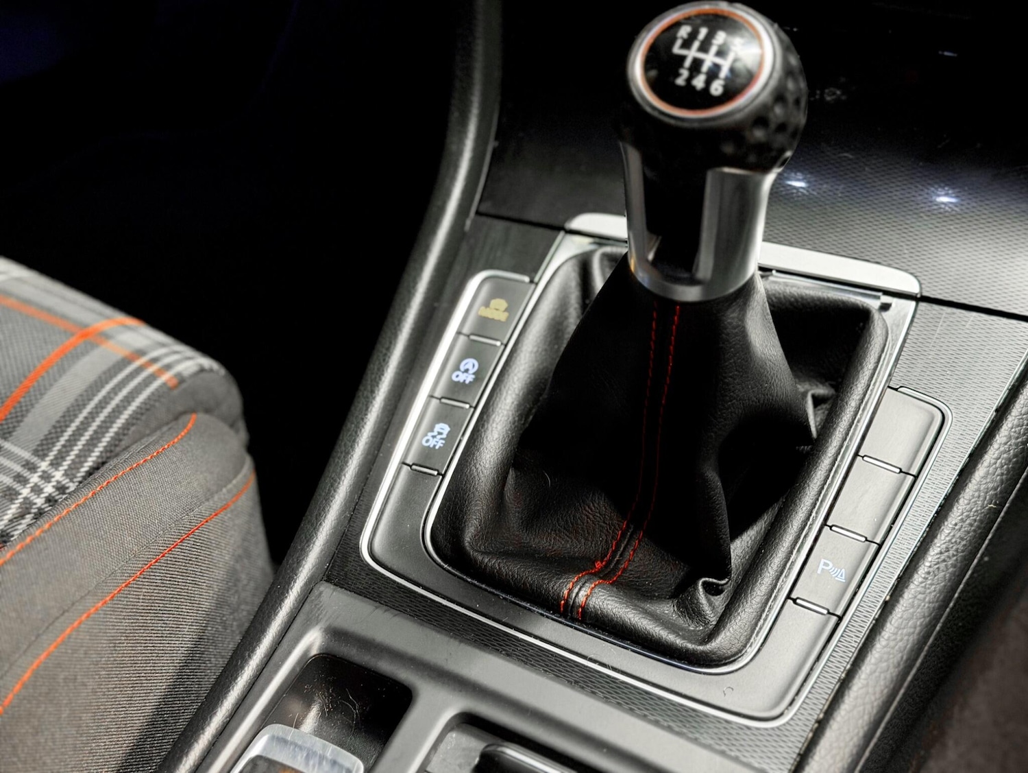 Used Volkswagen Golf 2014 for sale - 77564807: Photo 20