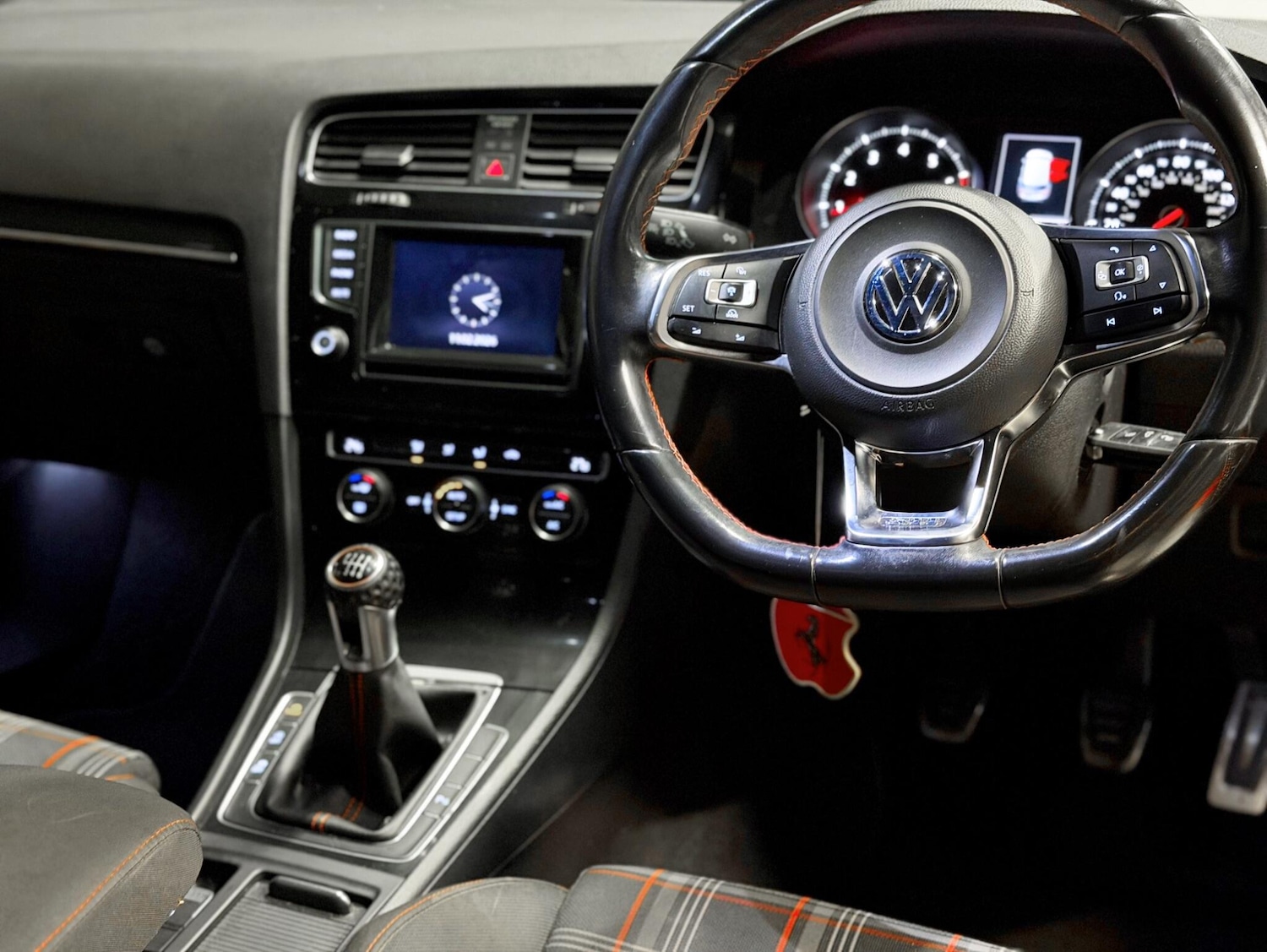 Used Volkswagen Golf 2014 for sale - 77564807: Photo 23