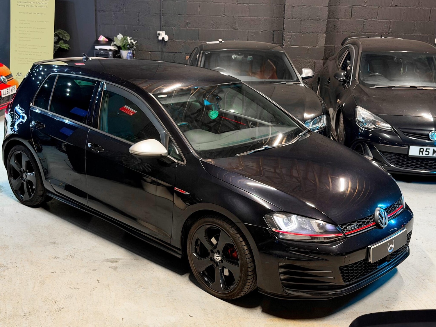 Used Volkswagen Golf 2014 for sale - 77564807: Photo 8