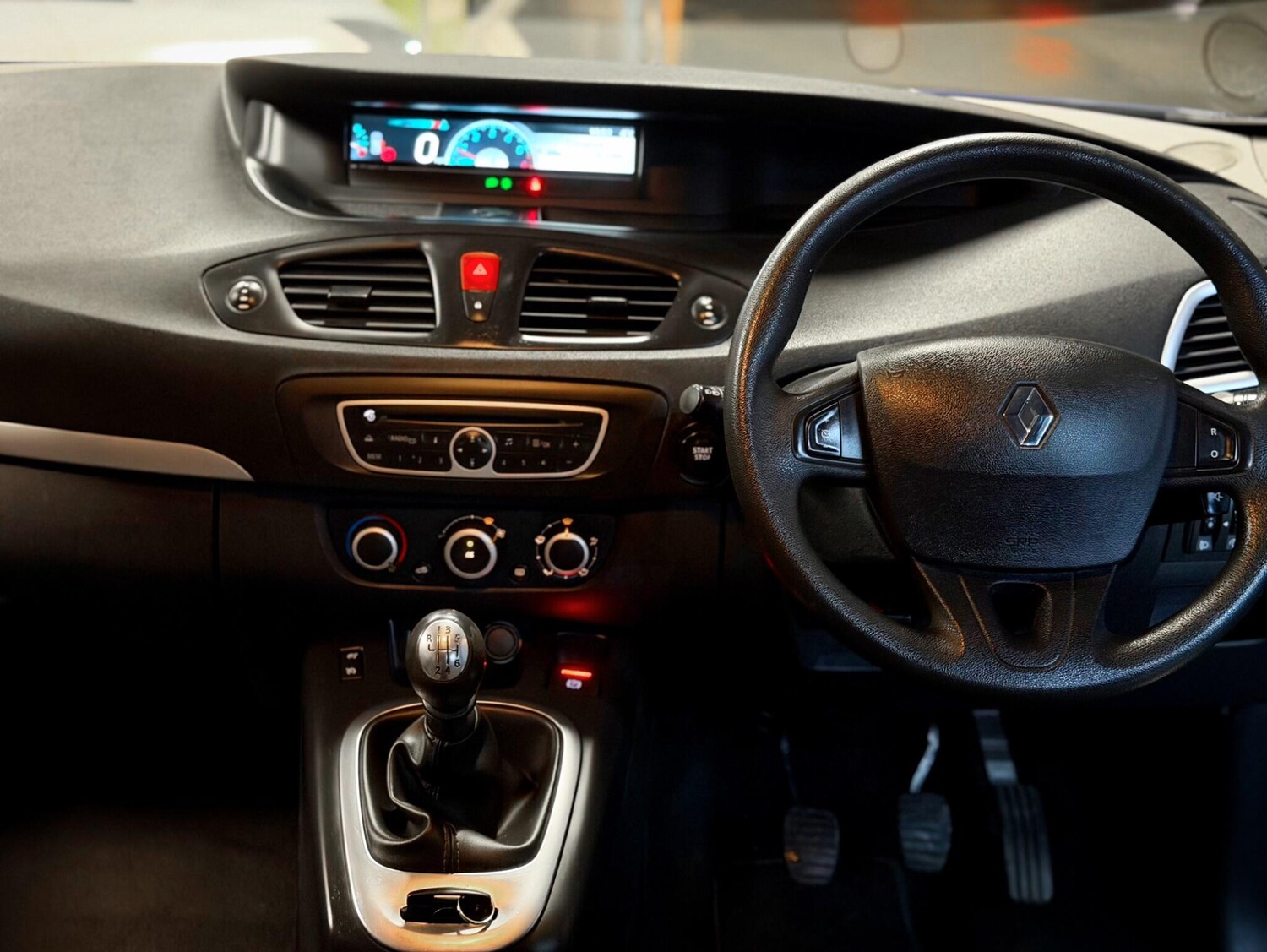 Used Renault Scenic for sale - 77564843: Photo 20