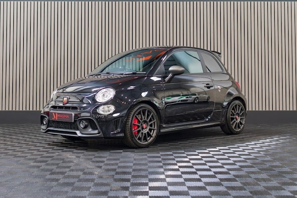 Used Abarth 695 2022 for sale - 73424240: Photo 1