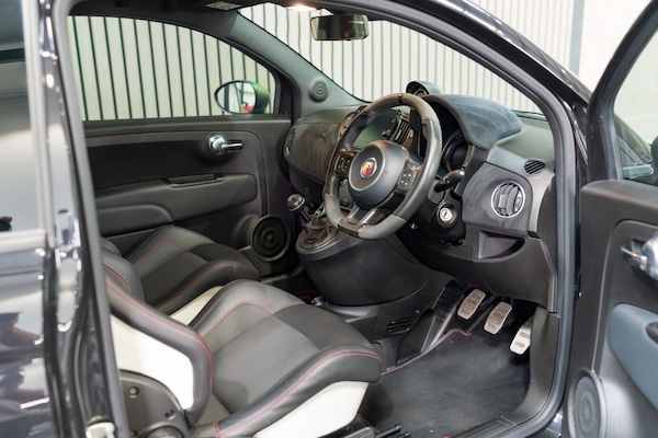Used Abarth 695 2022 for sale - 73424240: Photo 26