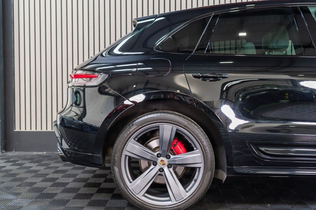 Used Porsche Macan 2022 for sale - 76367469: Photo 24