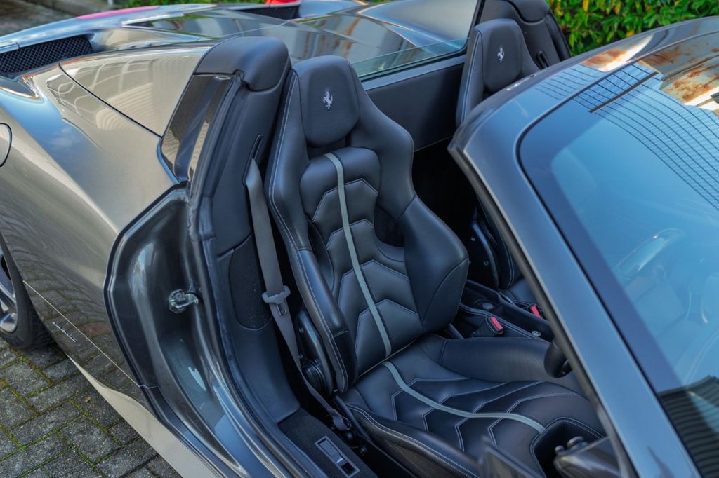 Used Ferrari 458 2012 for sale - 76546762: Photo 2