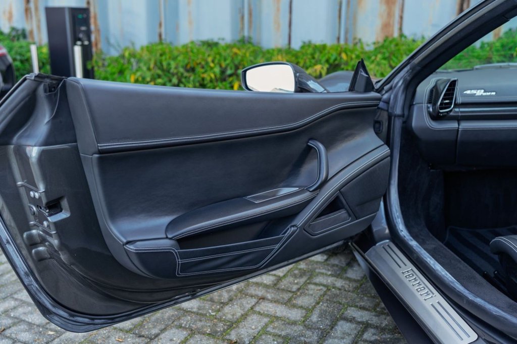 Used Ferrari 458 2012 for sale - 76546762: Photo 26