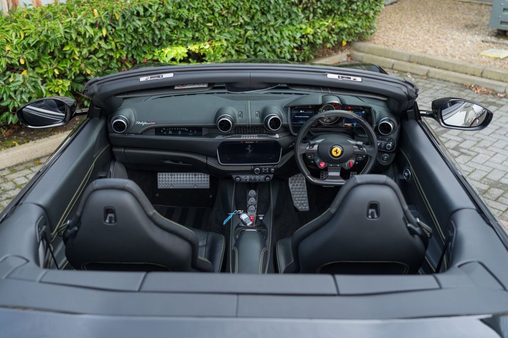 Used Ferrari Portofino 2021 for sale - 75973809: Photo 2