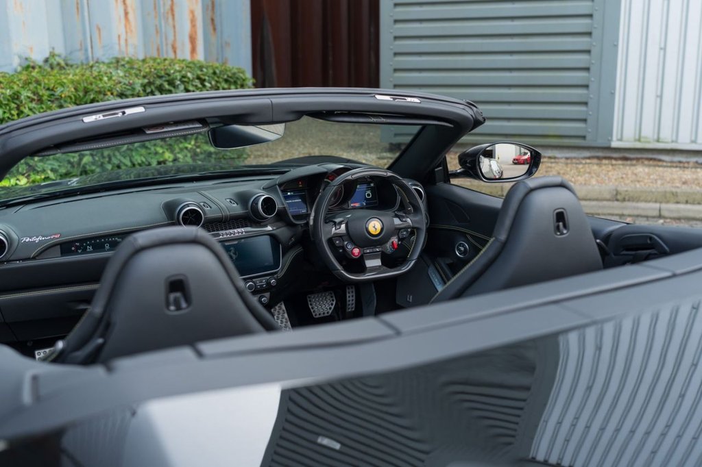 Used Ferrari Portofino 2021 for sale - 75973809: Photo 34
