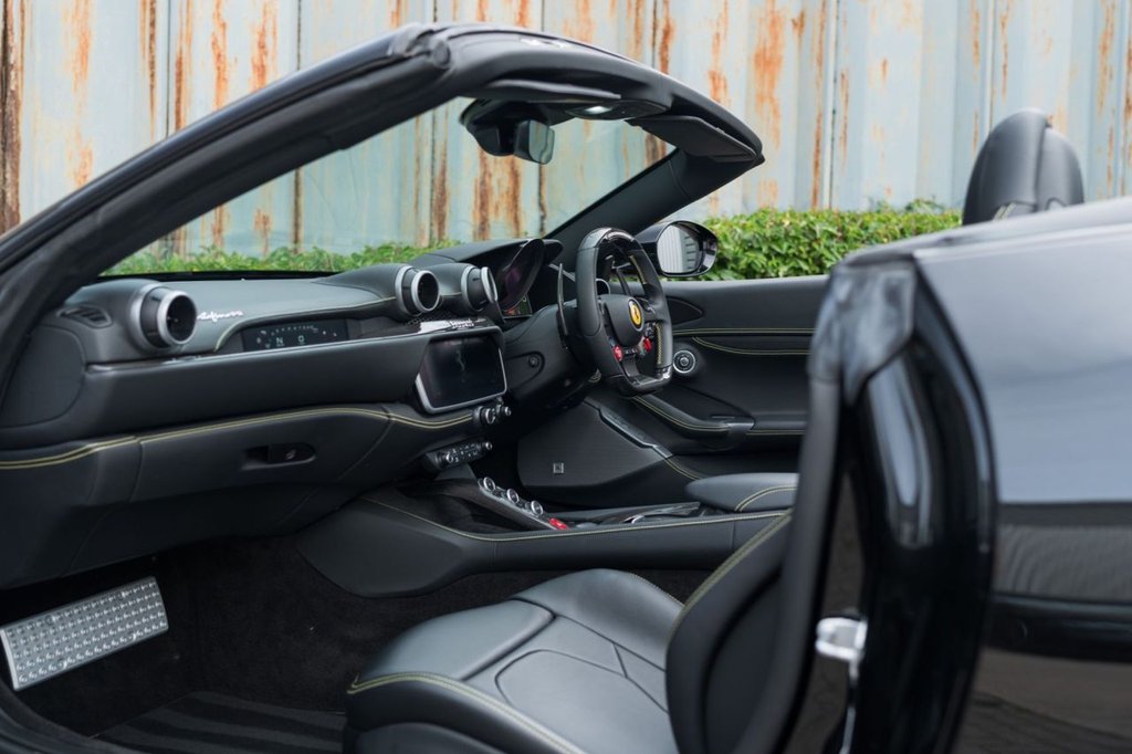 Used Ferrari Portofino 2021 for sale - 75973809: Photo 38