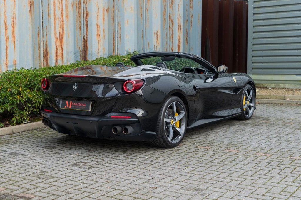 Used Ferrari Portofino 2021 for sale - 75973809: Photo 40