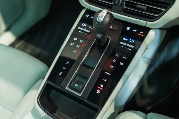 Used Porsche Macan 2022 for sale - 75548268: Photo 43