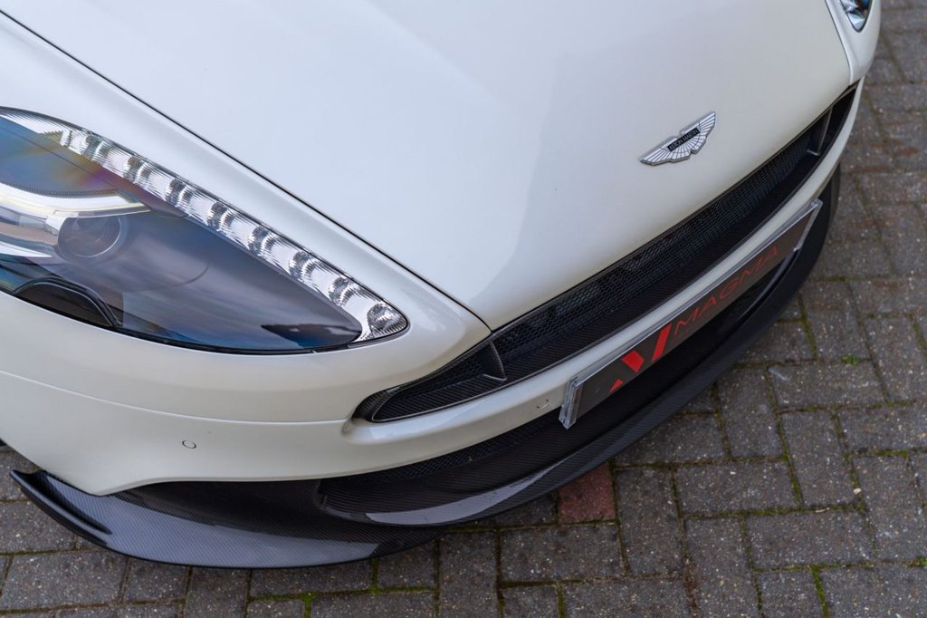 Used Aston Martin Vanquish 2017 for sale - 76309366: Photo 11