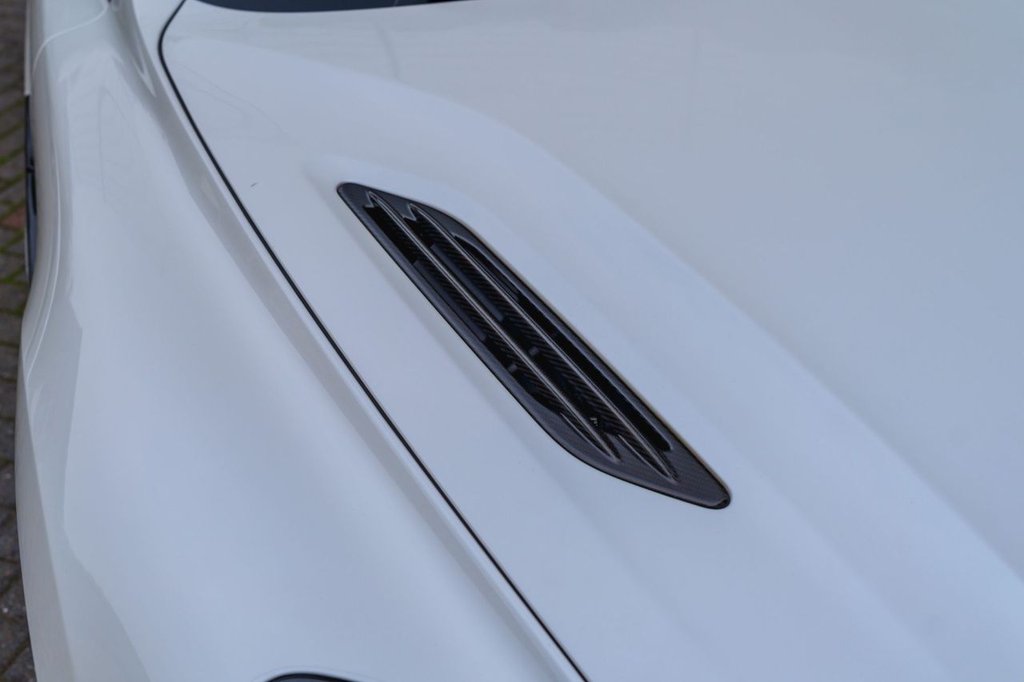 Used Aston Martin Vanquish 2017 for sale - 76309366: Photo 12