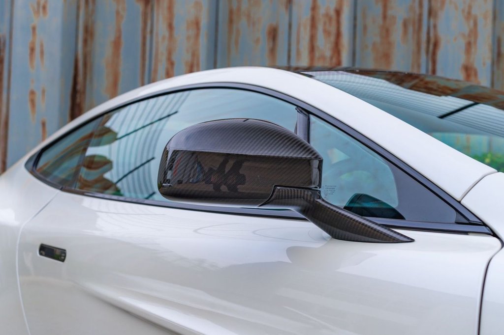 Used Aston Martin Vanquish 2017 for sale - 76309366: Photo 14