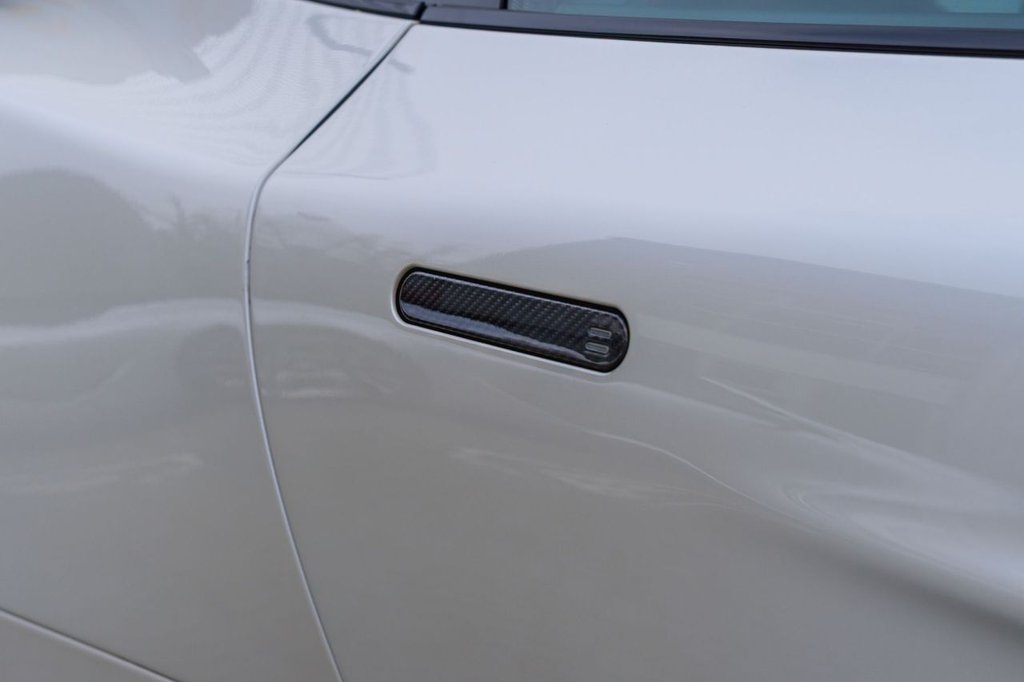 Used Aston Martin Vanquish 2017 for sale - 76309366: Photo 16