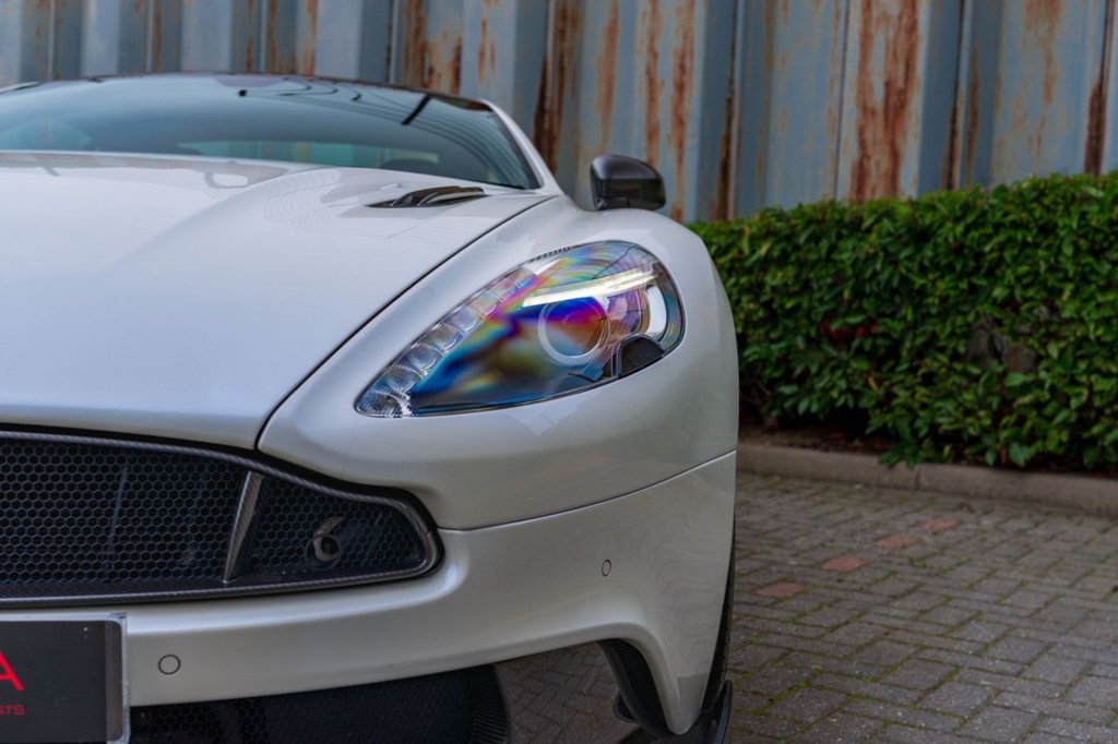 Used Aston Martin Vanquish 2017 for sale - 76309366: Photo 19