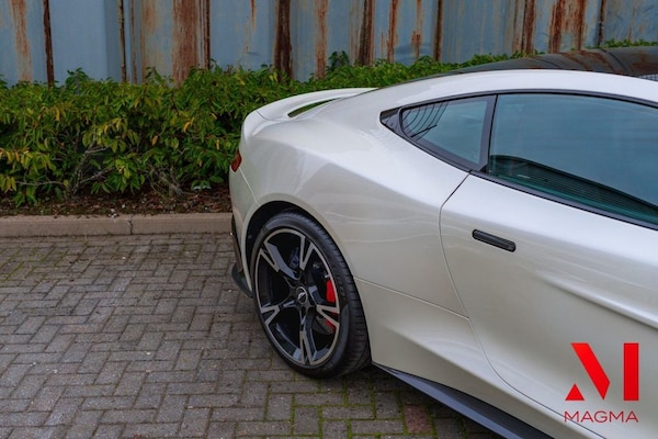 Used Aston Martin Vanquish 2017 for sale - 76309366: Photo 21