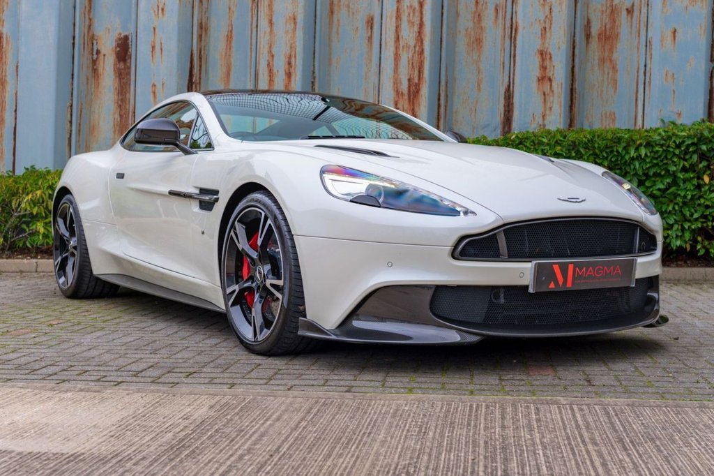 Used Aston Martin Vanquish 2017 for sale - 76309366: Photo 24