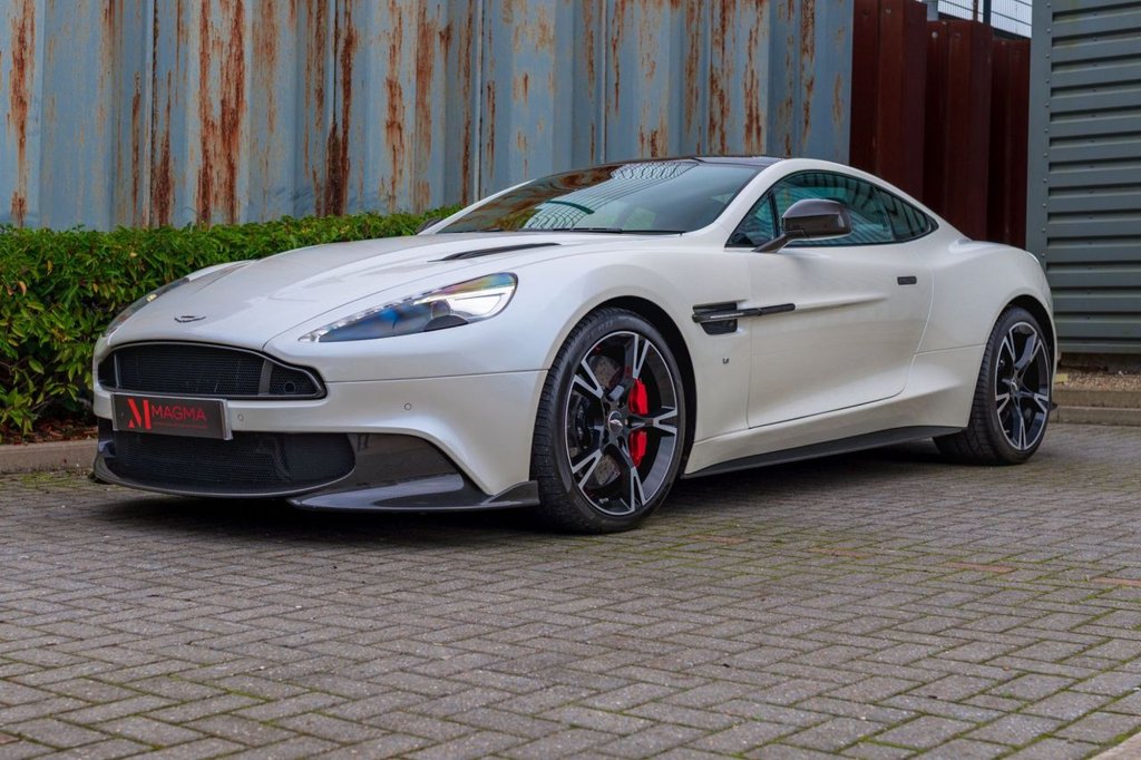 Used Aston Martin Vanquish 2017 for sale - 76309366: Photo 25