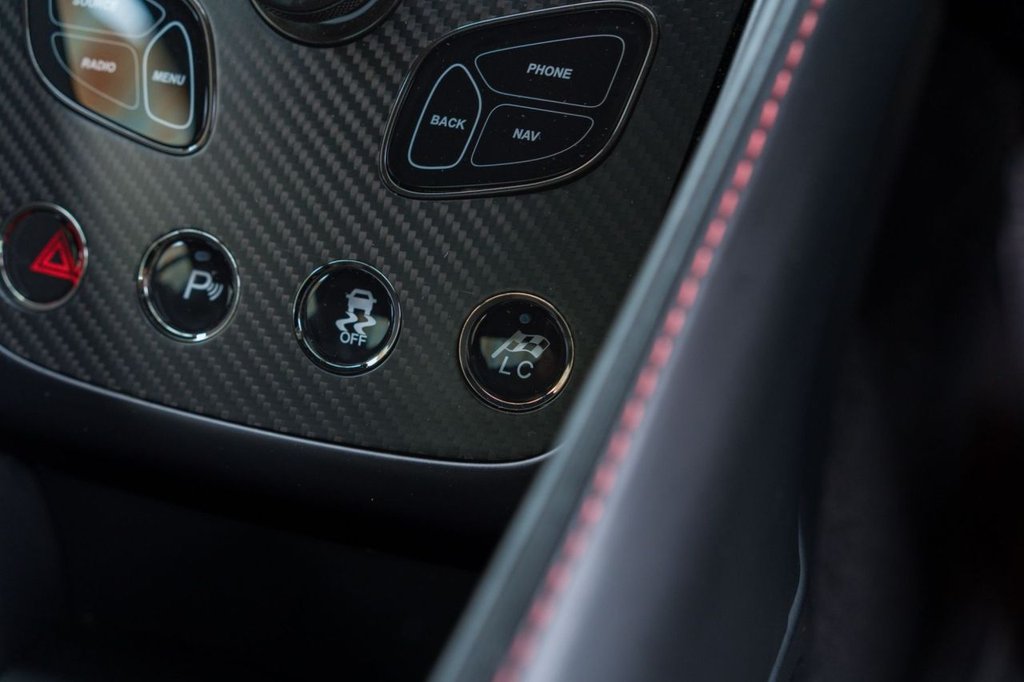 Used Aston Martin Vanquish 2017 for sale - 76309366: Photo 29