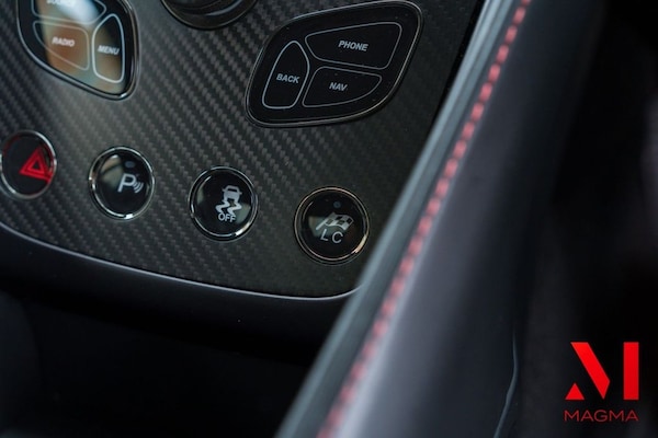 Used Aston Martin Vanquish 2017 for sale - 76309366: Photo 30