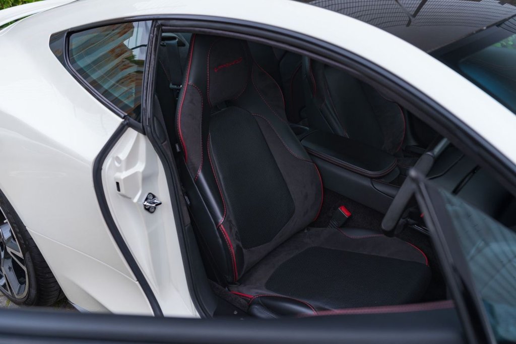 Used Aston Martin Vanquish 2017 for sale - 76309366: Photo 37