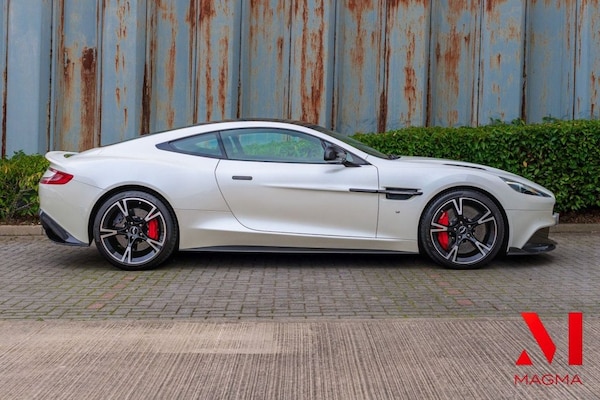 Used Aston Martin Vanquish 2017 for sale - 76309366: Photo 3
