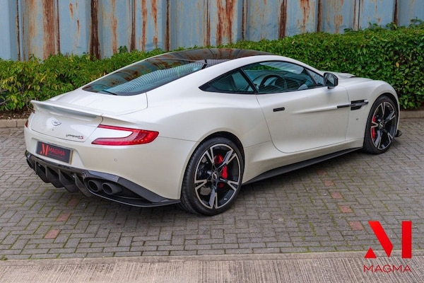 Used Aston Martin Vanquish 2017 for sale - 76309366: Photo 41