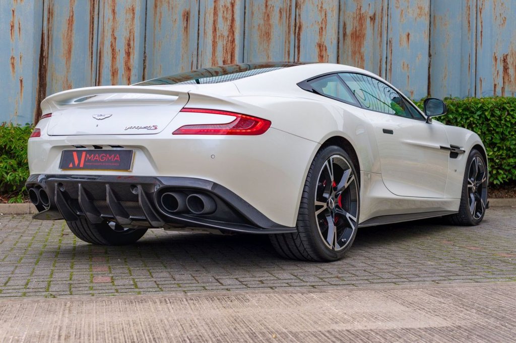 Used Aston Martin Vanquish 2017 for sale - 76309366: Photo 43