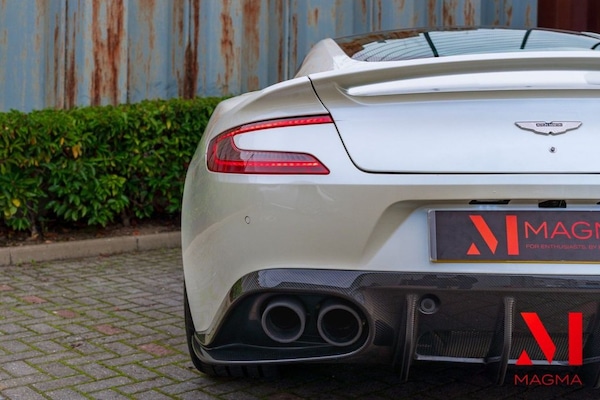 Used Aston Martin Vanquish 2017 for sale - 76309366: Photo 45