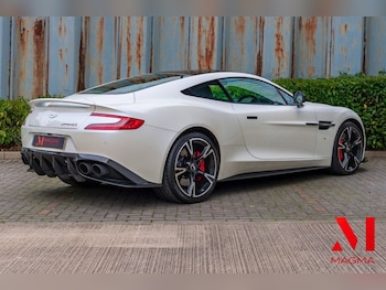 Used Aston Martin Vanquish 2017 for sale - 76309366: Photo 4