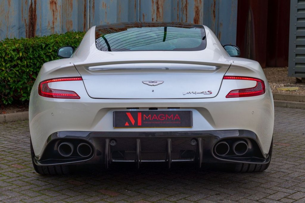 Used Aston Martin Vanquish 2017 for sale - 76309366: Photo 50
