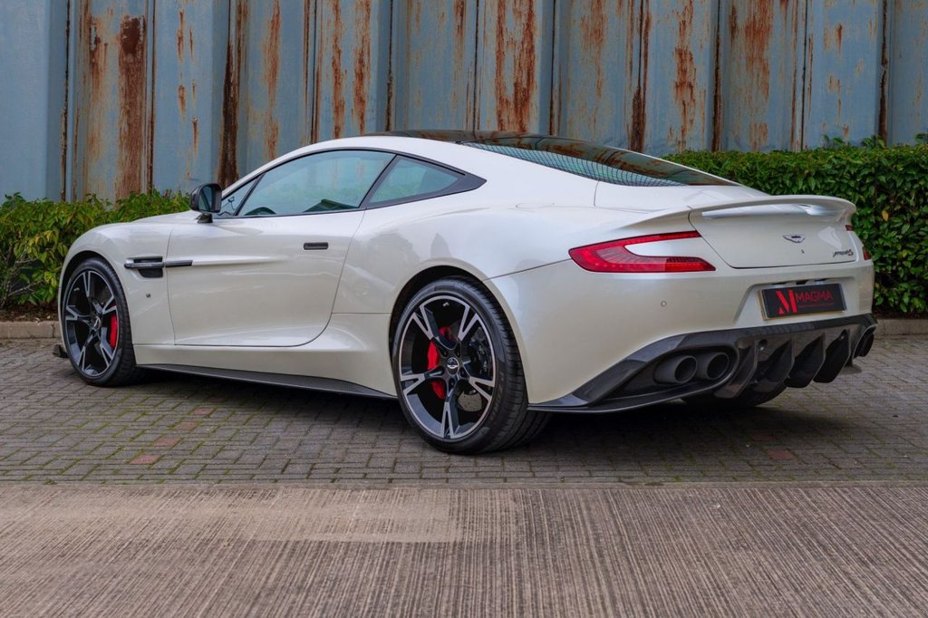 Used Aston Martin Vanquish 2017 for sale - 76309366: Photo 6