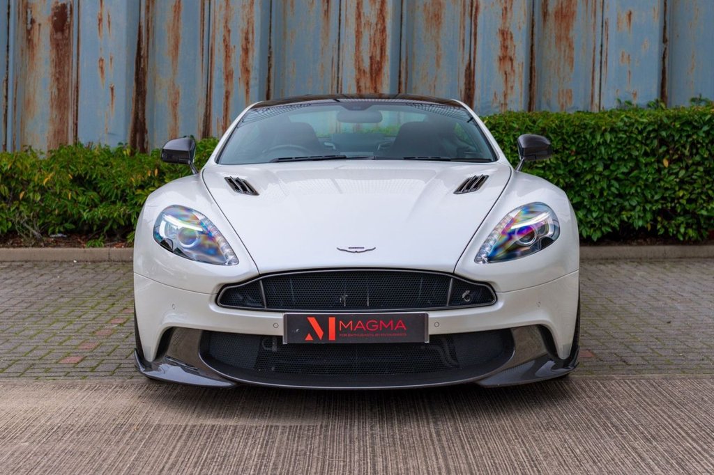 Used Aston Martin Vanquish 2017 for sale - 76309366: Photo 9