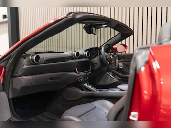 Used Ferrari Portofino 2020 for sale - 76019035: Photo 2