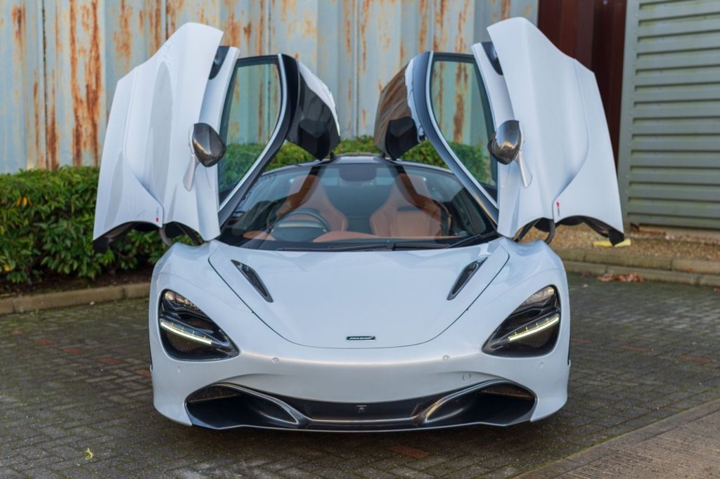 Used McLaren 720S 2017 for sale - 76665593: Photo 2