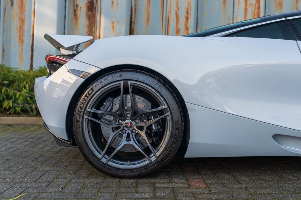 Used McLaren 720S 2017 for sale - 76665593: Photo 42