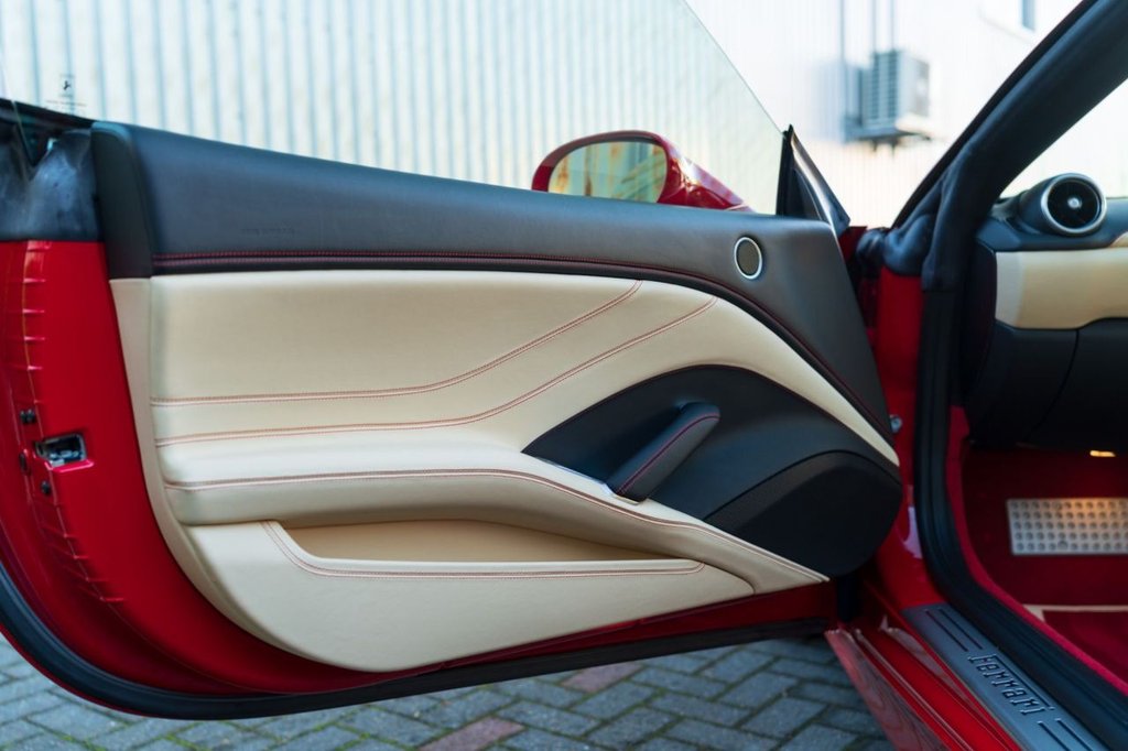 Used Ferrari California 2017 for sale - 76711407: Photo 25