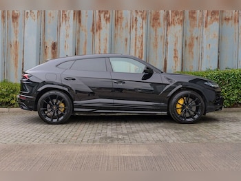Used Lamborghini Urus 2022 for sale - 76333575: Photo