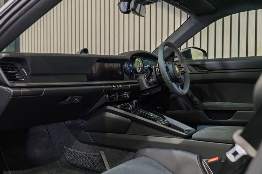 Used Porsche 911 2023 for sale - 76665568: Photo 26