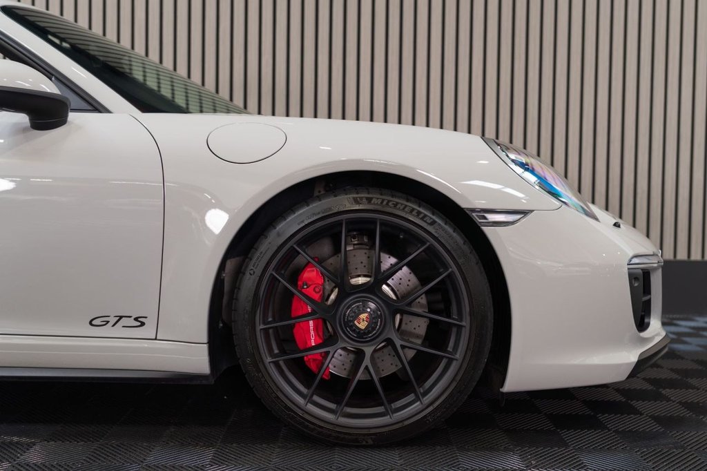 Used Porsche 911 2019 for sale - 76950161: Photo 16