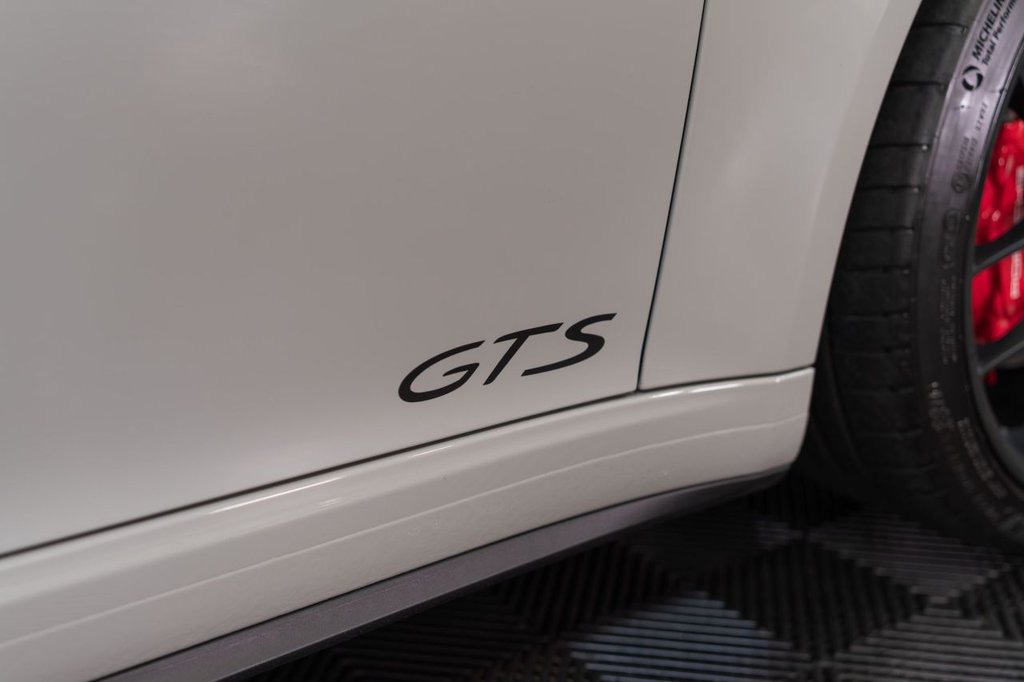 Used Porsche 911 2019 for sale - 76950161: Photo 17