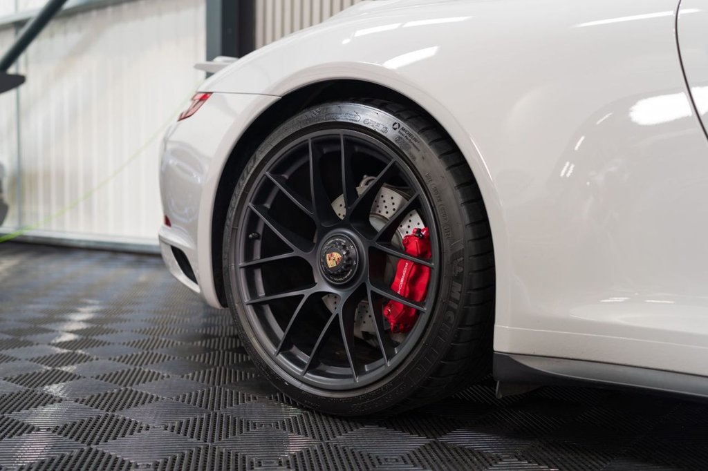 Used Porsche 911 2019 for sale - 76950161: Photo 18