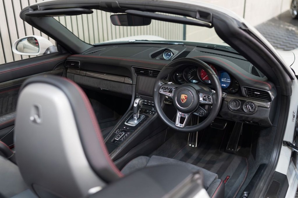 Used Porsche 911 2019 for sale - 76950161: Photo 22