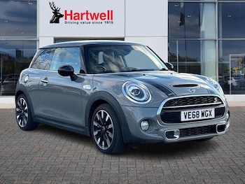 Used MINI Hatch 2018 for sale - 77050762: Photo