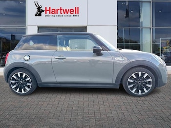 Used MINI Hatch 2018 for sale - 77050762: Photo