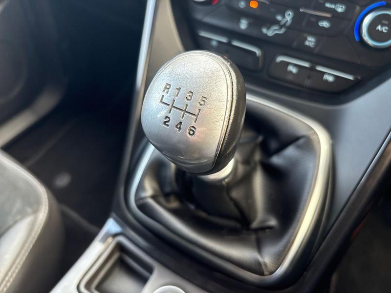 Used Ford Kuga 2017 for sale - 76847519: Photo 29