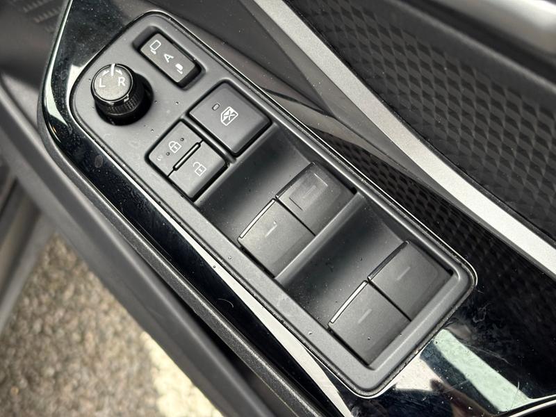 Used Toyota C-HR 2021 for sale - 76767117: Photo 16