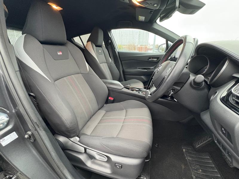 Used Toyota C-HR 2021 for sale - 76767117: Photo 32